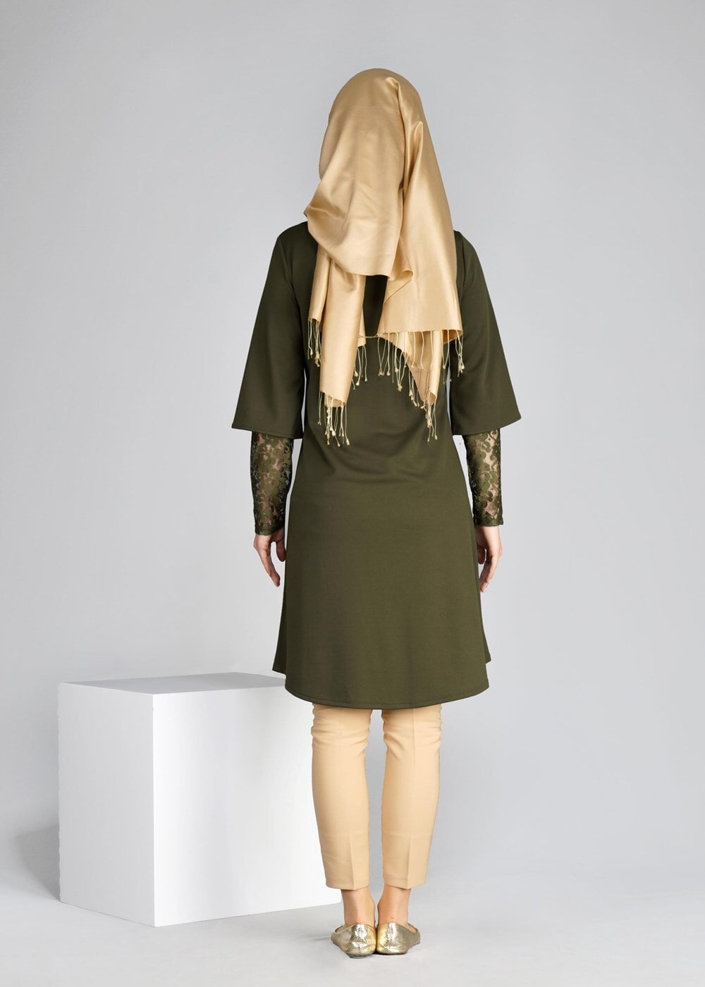 Tesettür giyim HAKİ T 1041  Dantel Detaylı Tunik-ModaBu