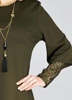 Tesettür giyim HAKİ T 1041  Dantel Detaylı Tunik-ModaBu