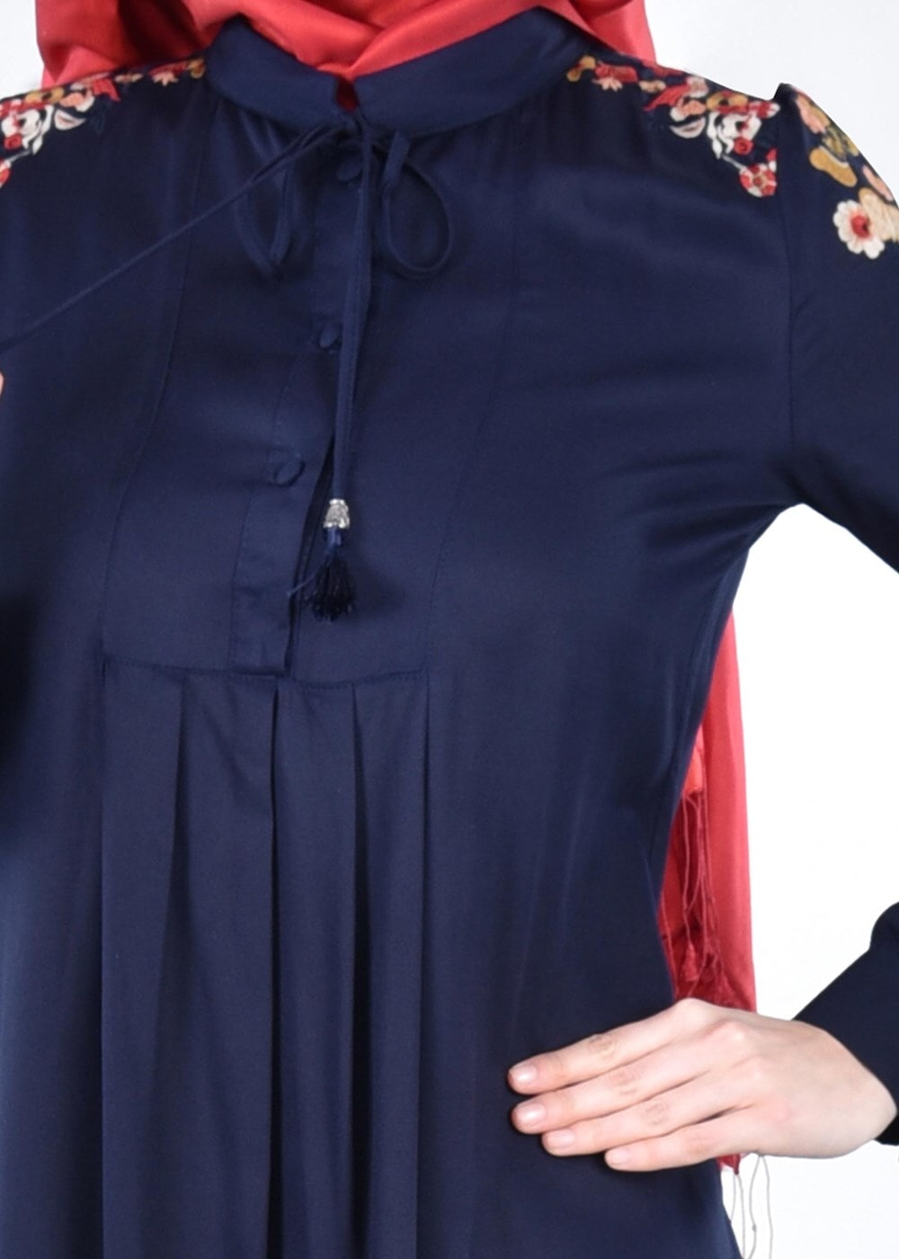 Hijab clothing NAVY BLUE T 1151 ModaHanne- Çiçek Desenli Uzun Tunik