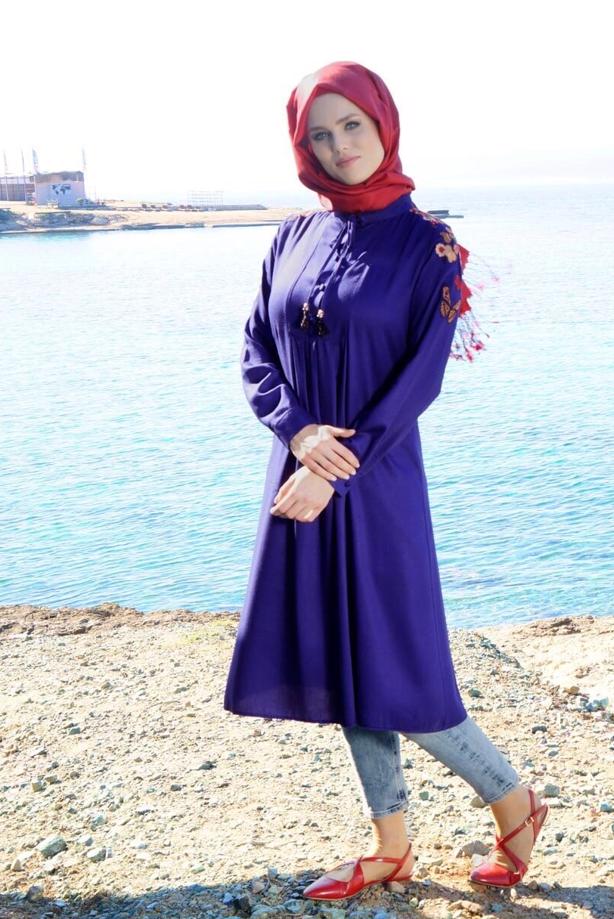 Vêtements hijab  T 1151 ModaHanne- Çiçek Desenli Uzun Tunik - TRENDTESETTÜR