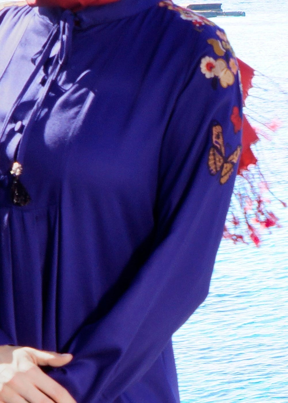 Hijab clothing NAVY BLUE T 1151 ModaHanne- Çiçek Desenli Uzun Tunik