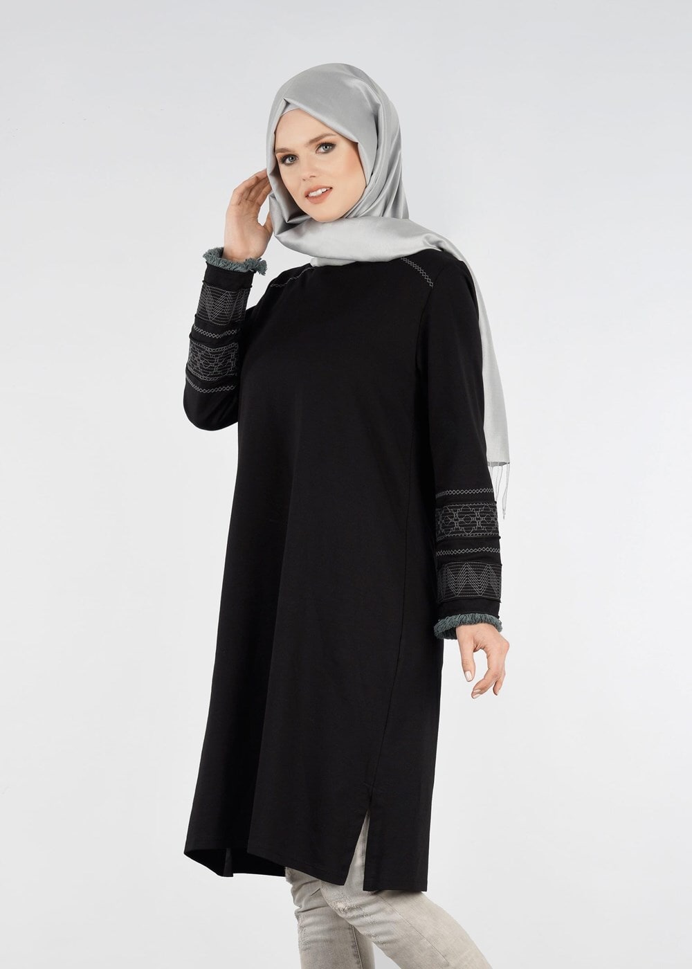 Tesettür giyim SİYAH T 2115 Allday-Kol Detaylı Tesettür Tunik