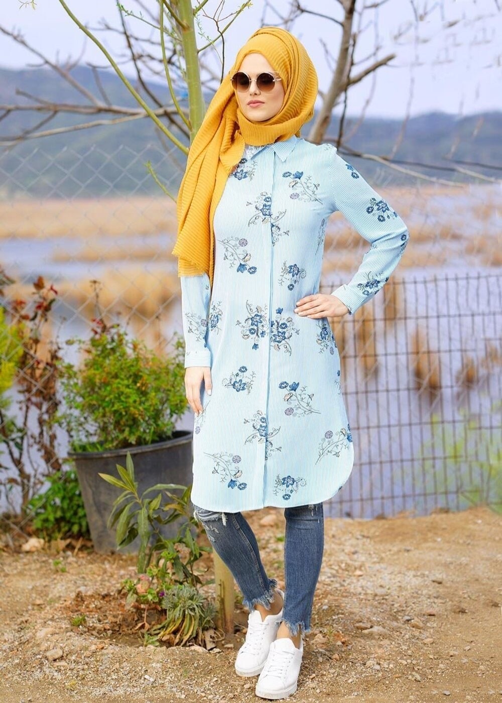 Tesettür giyim MAVİ T 2631 Desenli Krep Tunik-Magazin