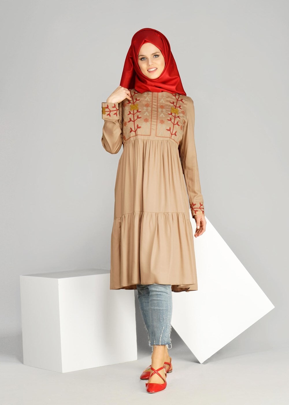 Vêtements hijab BRUN T 3151 ModaHanne- Etnik Desen Tunik