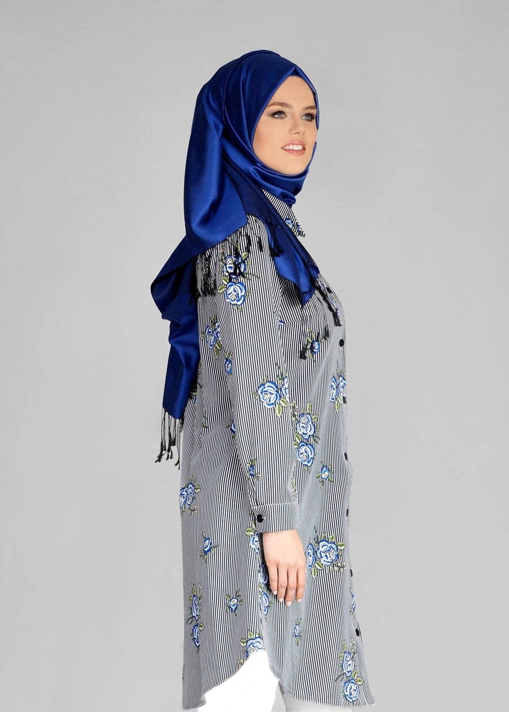 Hijab clothing NAVY BLUE T 4051 ModaHanne-Çiçek Desenli Tunik