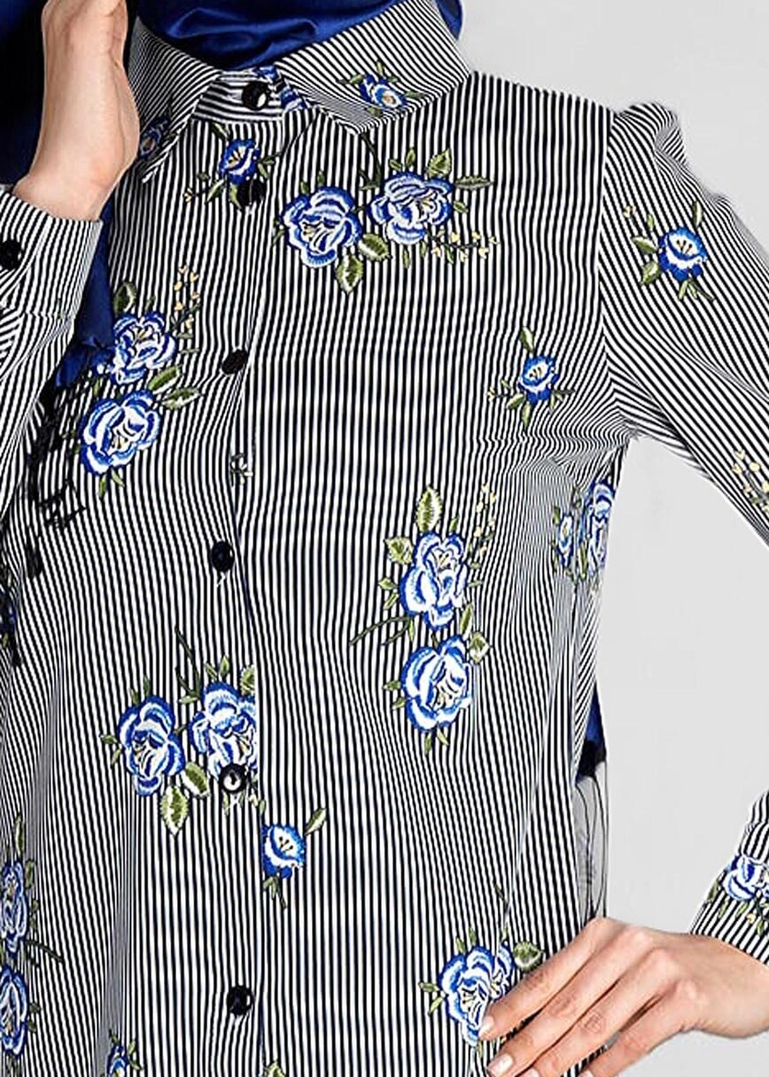 Hijab clothing NAVY BLUE T 4051 ModaHanne-Çiçek Desenli Tunik