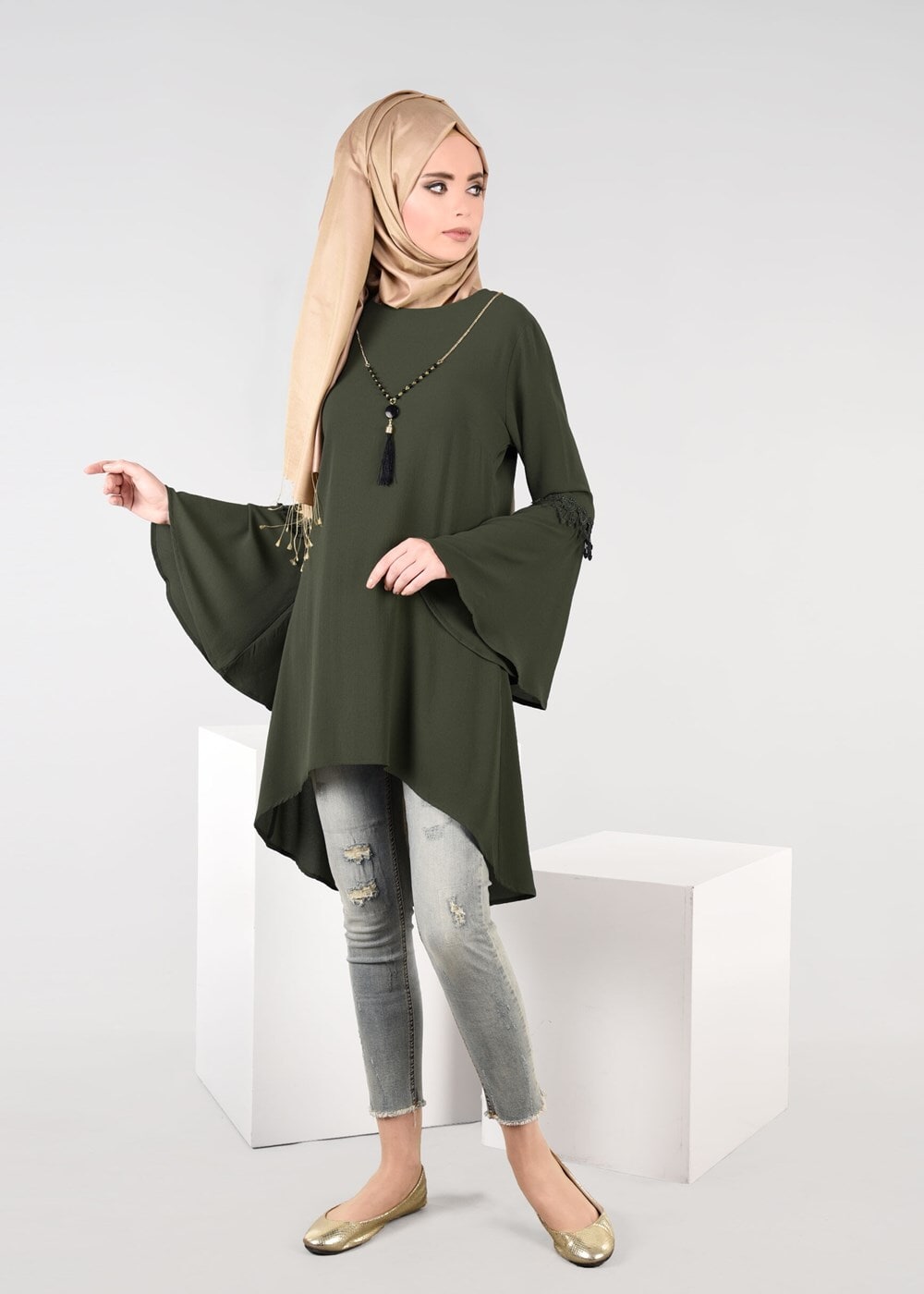 Tesettür giyim HAKİ T 4941 ModaBu- Güpür Detaylı Tunik