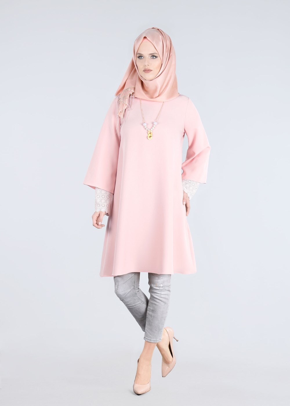 Tesettür giyim PUDRA T 6548 Mısra-Kol Ucu Güpürlü Tunik