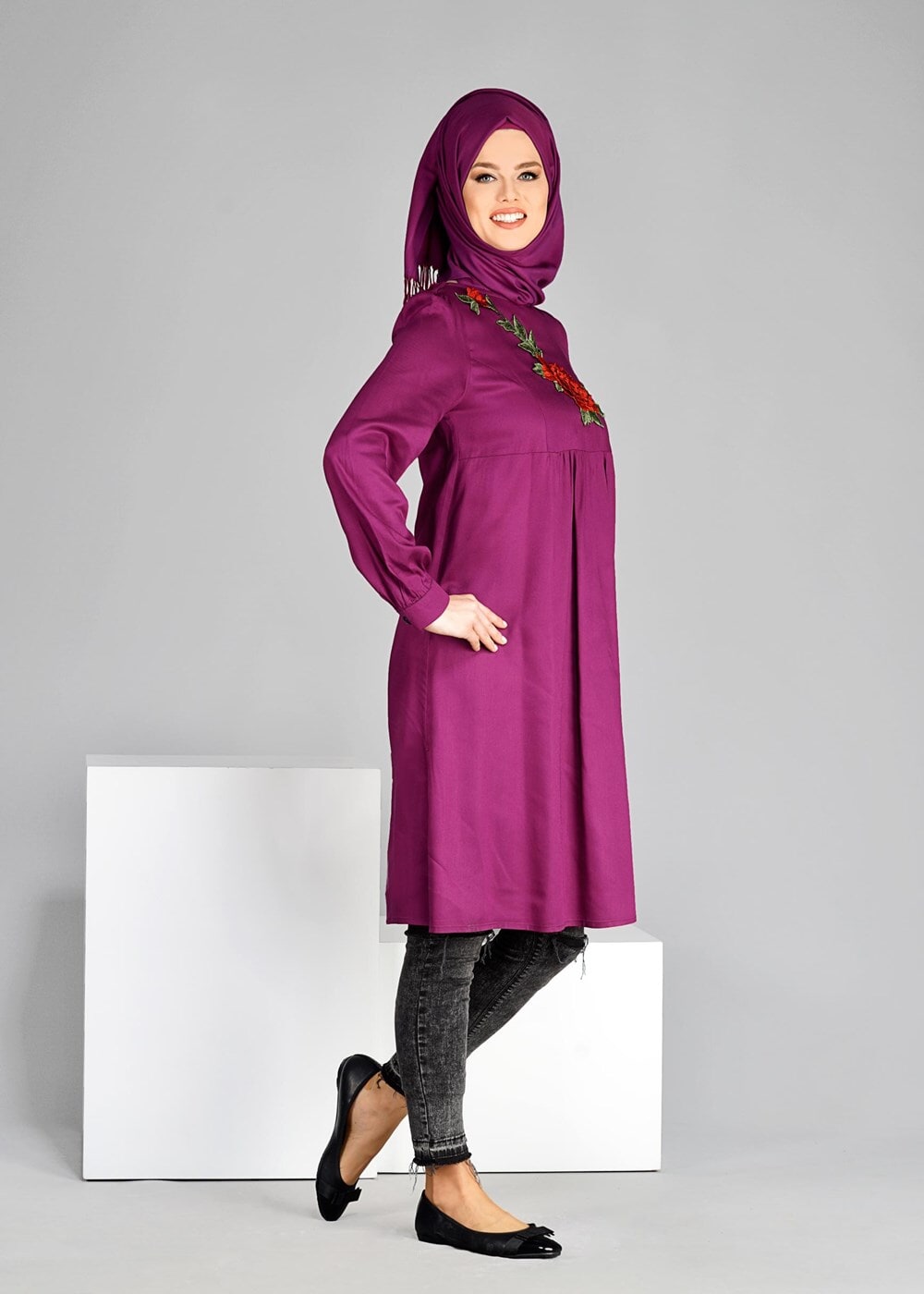Hijab clothing PURPLE T 7051 ModaHanne-Nakış Detaylı Tunik