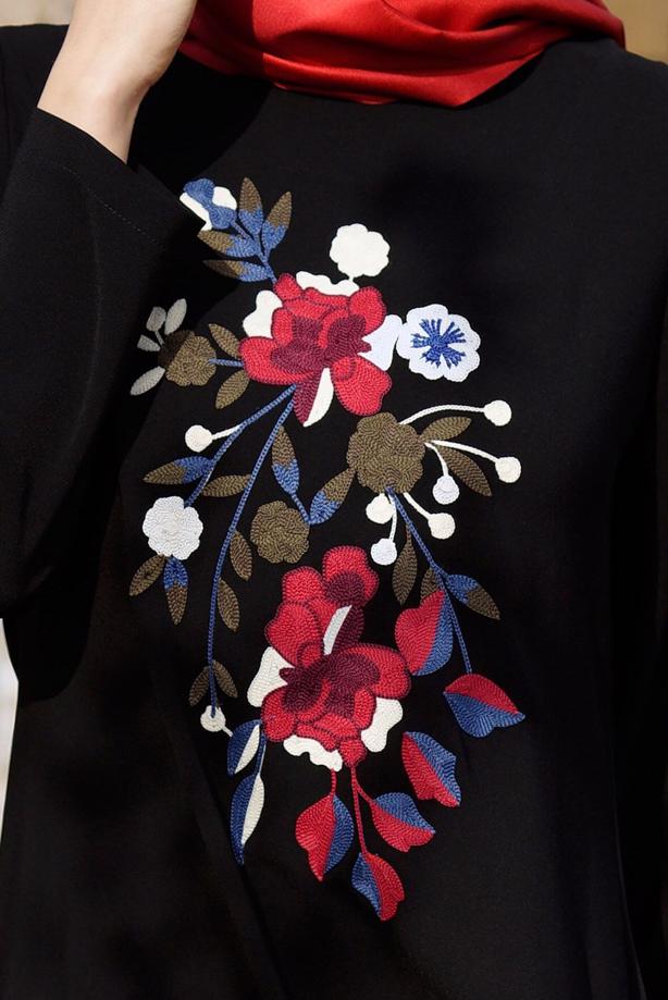 Vêtements hijab  T 9051 ModaHanne-Çiçek Desenli Uzun Tunik - TRENDTESETTÜR