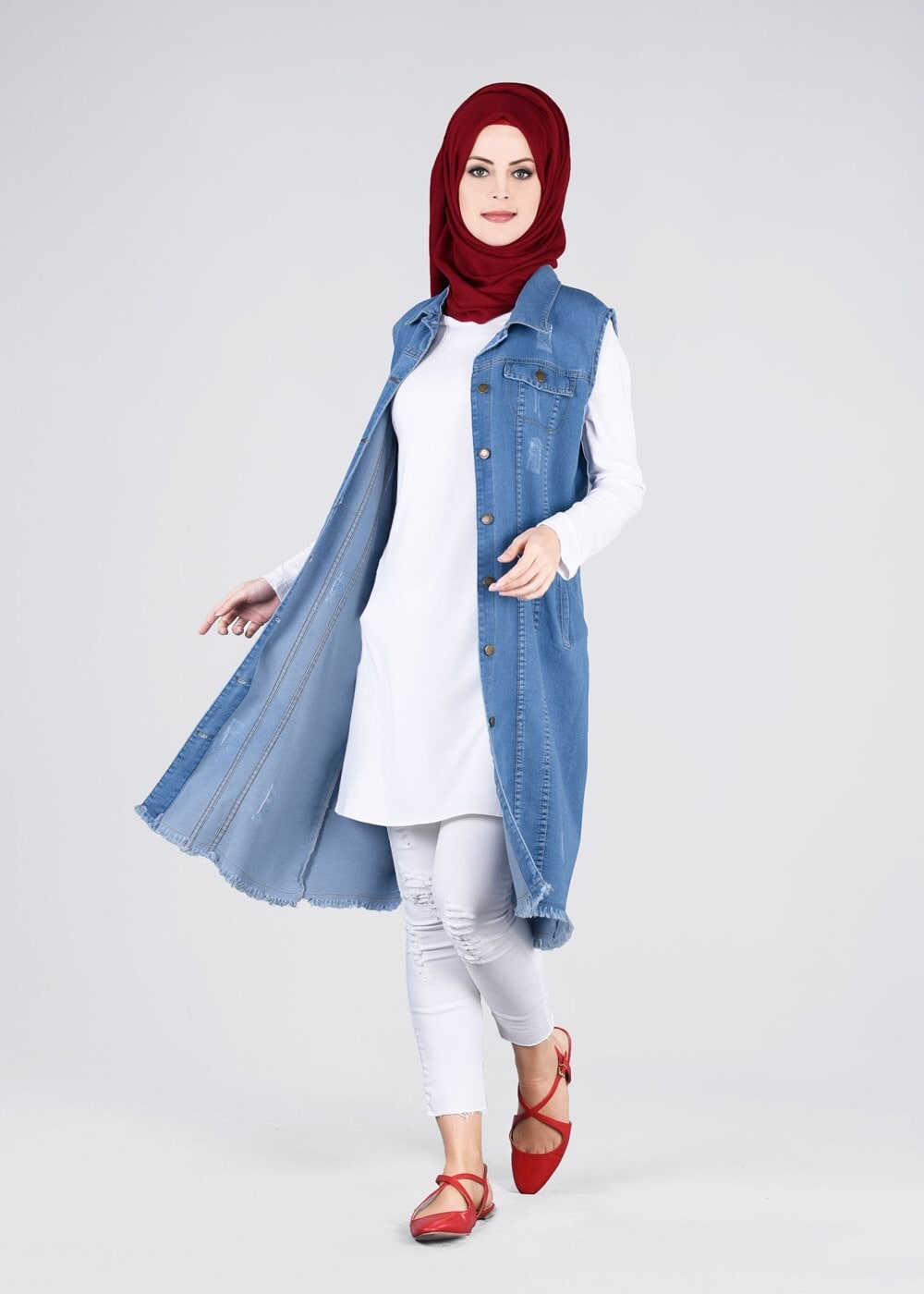 Hijab clothing NAVY BLUE T 1965 Yılmazlar- Nakış Detaylı Yelek