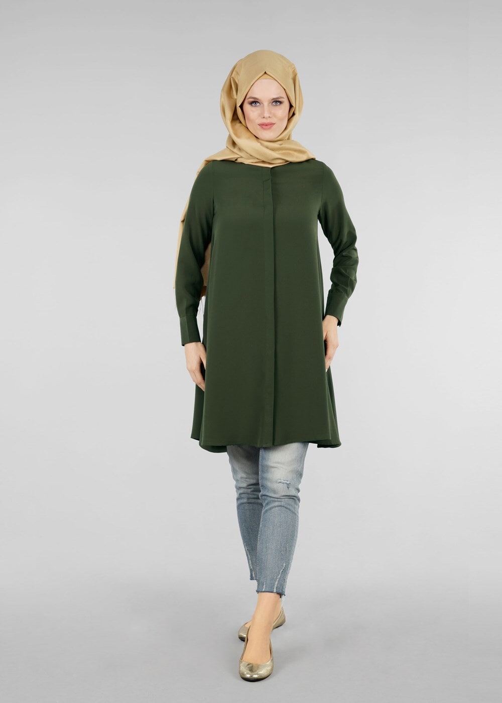 Tesettür giyim HAKİ T 4870 Mısra-Hakim Yaka Düğmeli Kloş Tunik