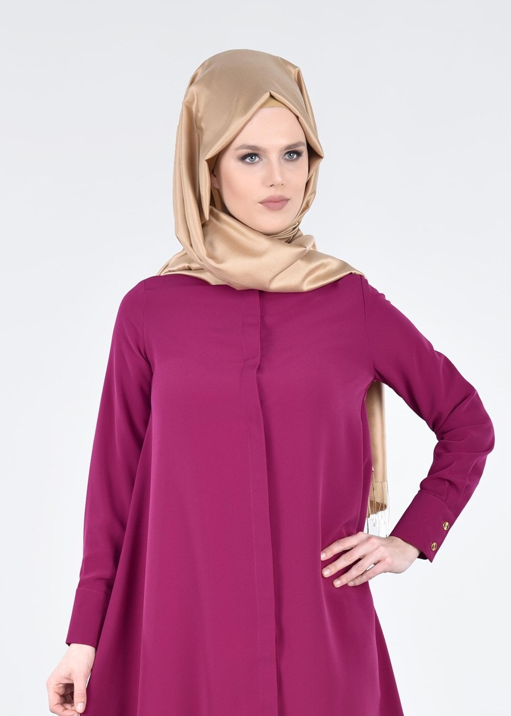 Tesettür giyim MOR T 4870 Mısra-Hakim Yaka Düğmeli Kloş Tunik