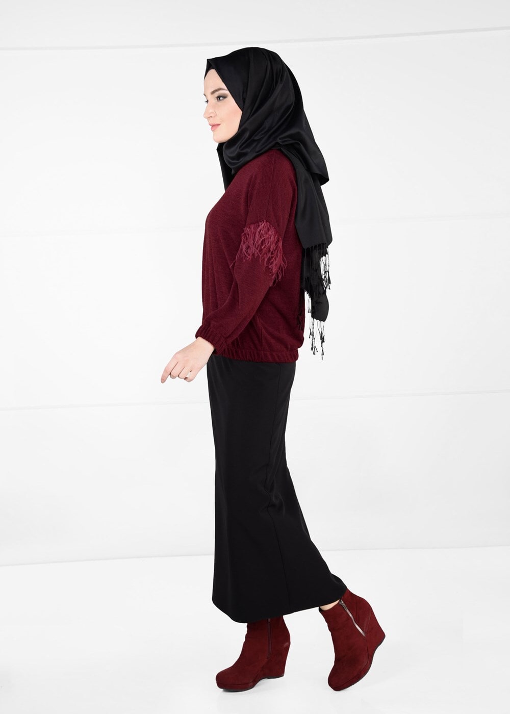 Tesettür giyim BORDO KOLLARI TÜY DETAYLI BLUZ 56551