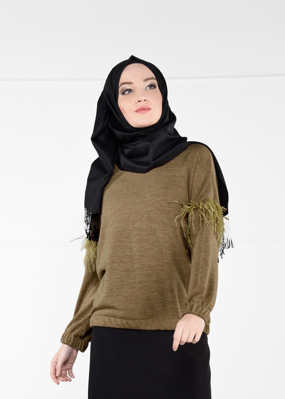 Tesettür giyim TABA KOLLARI TÜY DETAYLI BLUZ 56551