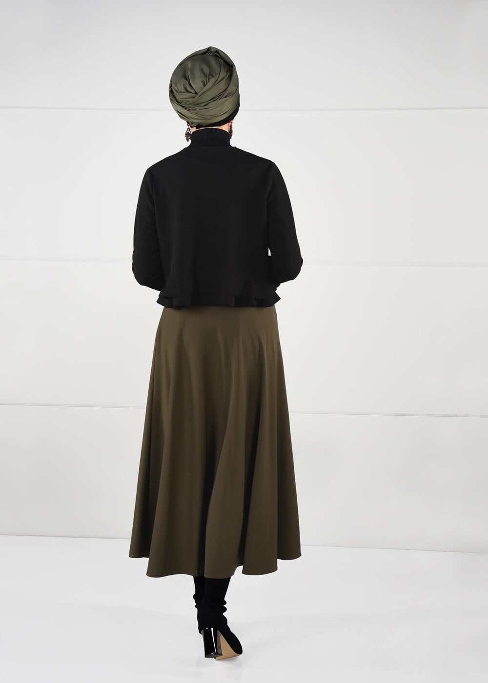 Tesettür giyim SİYAH VOLANLI BLUZ 1186