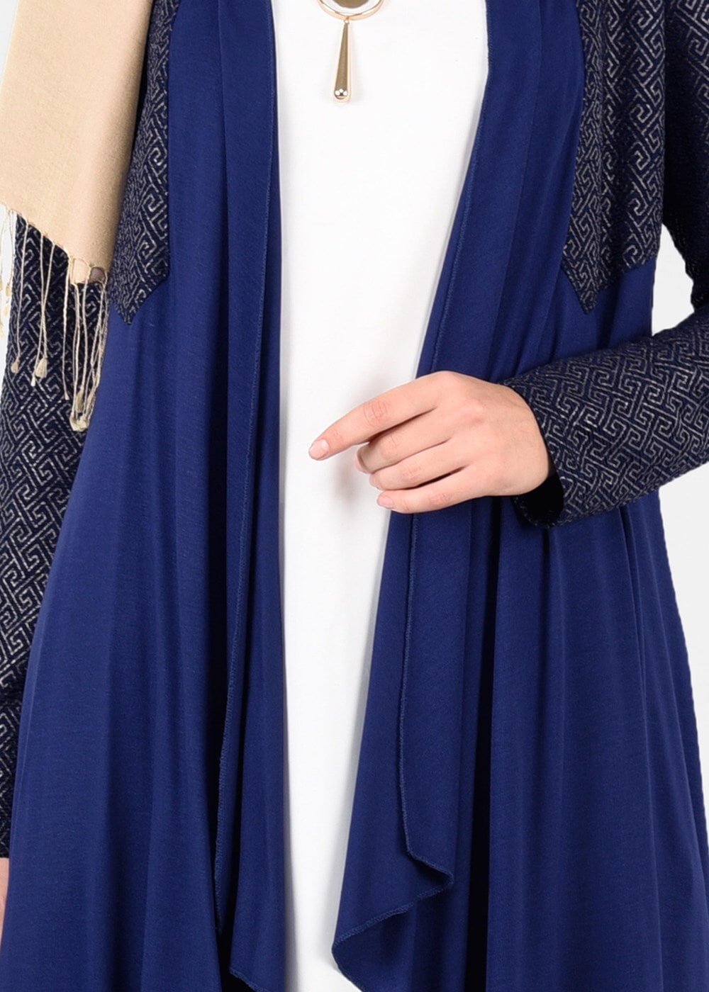 Tesettür giyim LACİVERT DESENLİ ASİMETRİK KESİM HIRKA 4997-1 