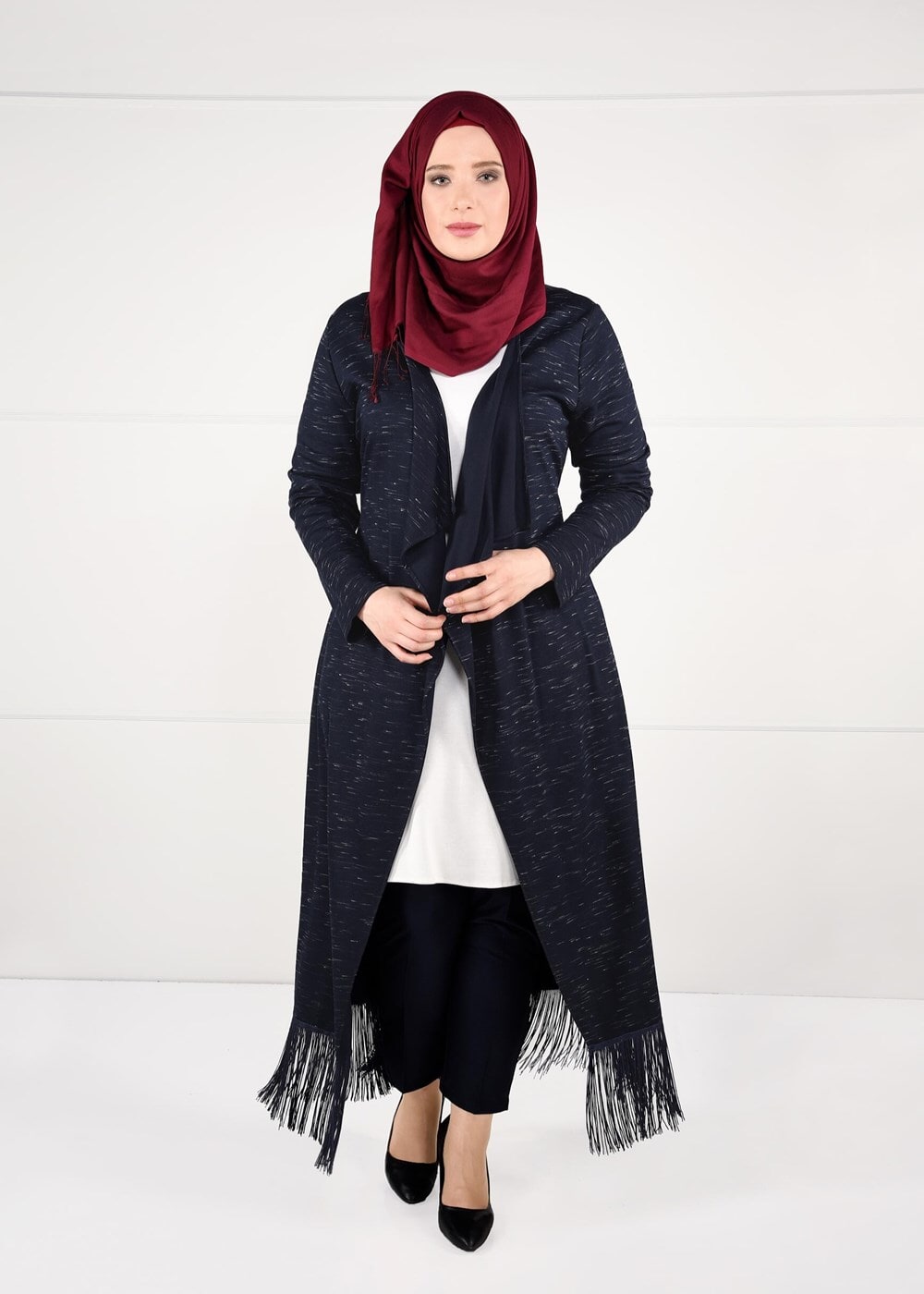 Vêtements hijab BLEU MARINE CARDIGAN EN COTON PEIGNE AVEC FRANGES 2643