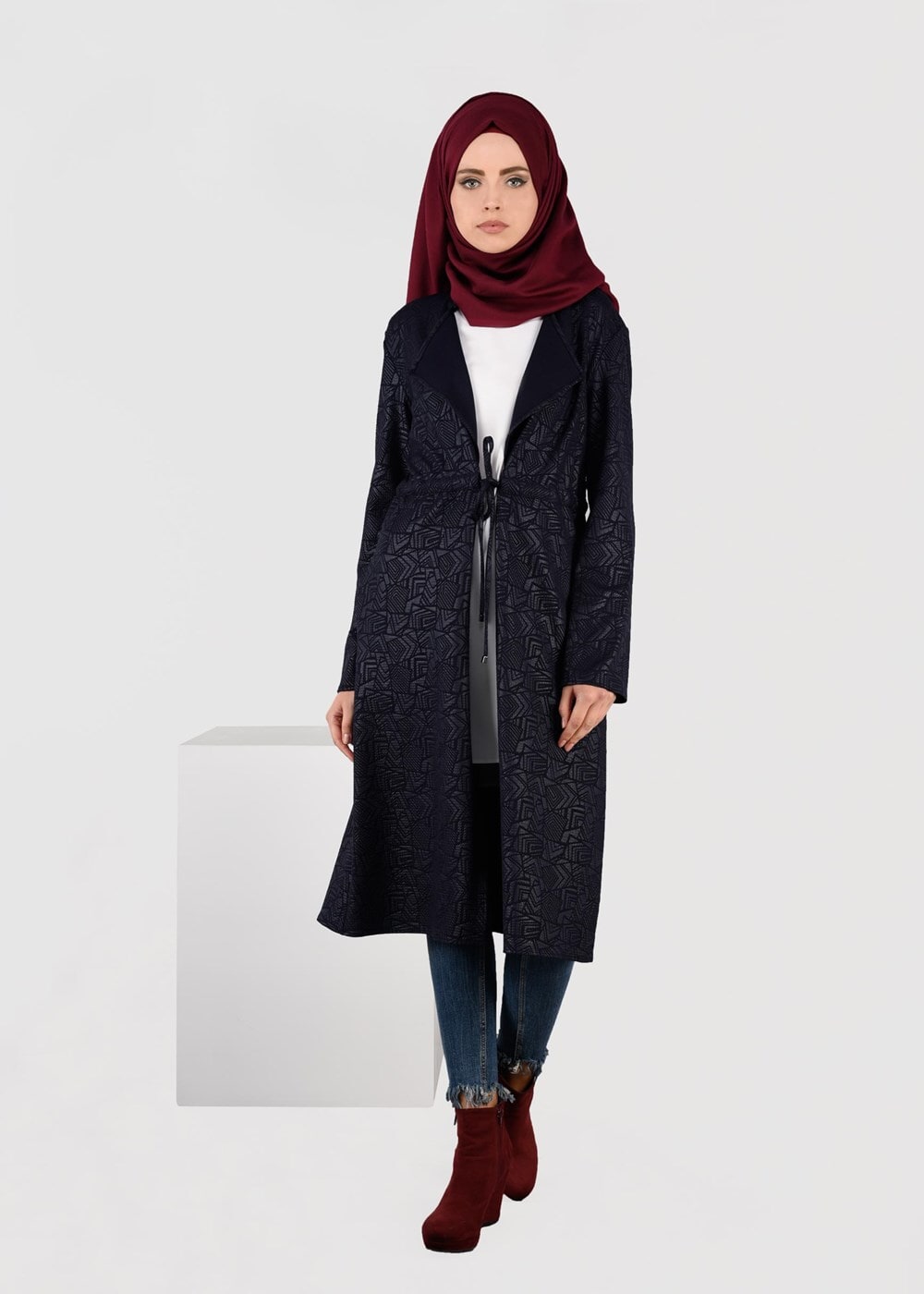 Tesettür giyim LACİVERT BELDEN BÜZGÜLÜ HIRKA 4053