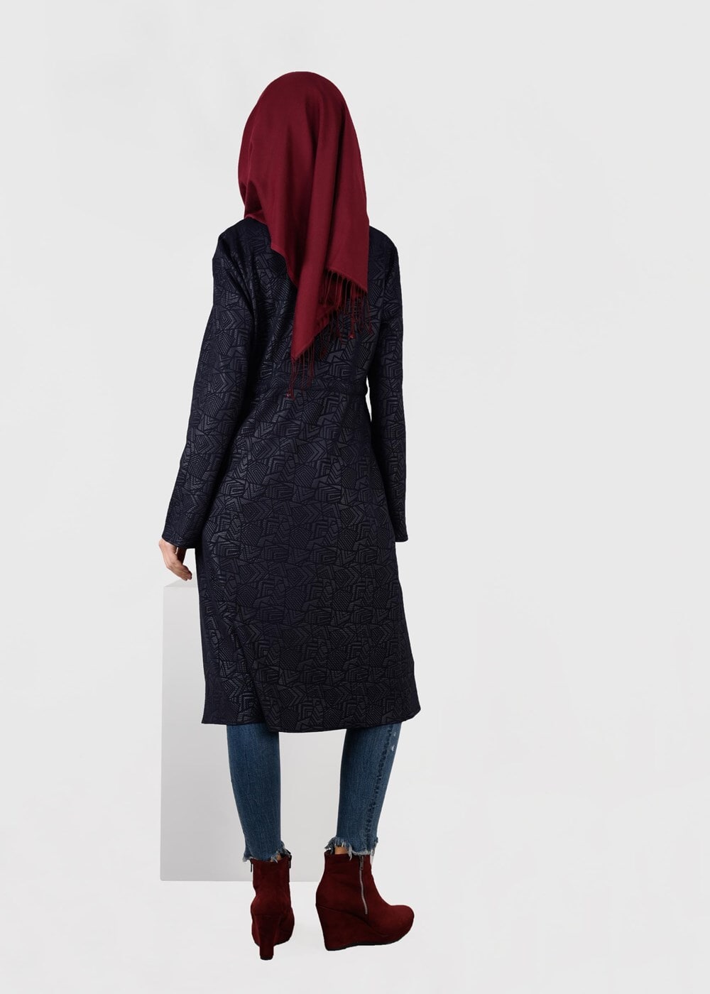 Tesettür giyim LACİVERT BELDEN BÜZGÜLÜ HIRKA 4053