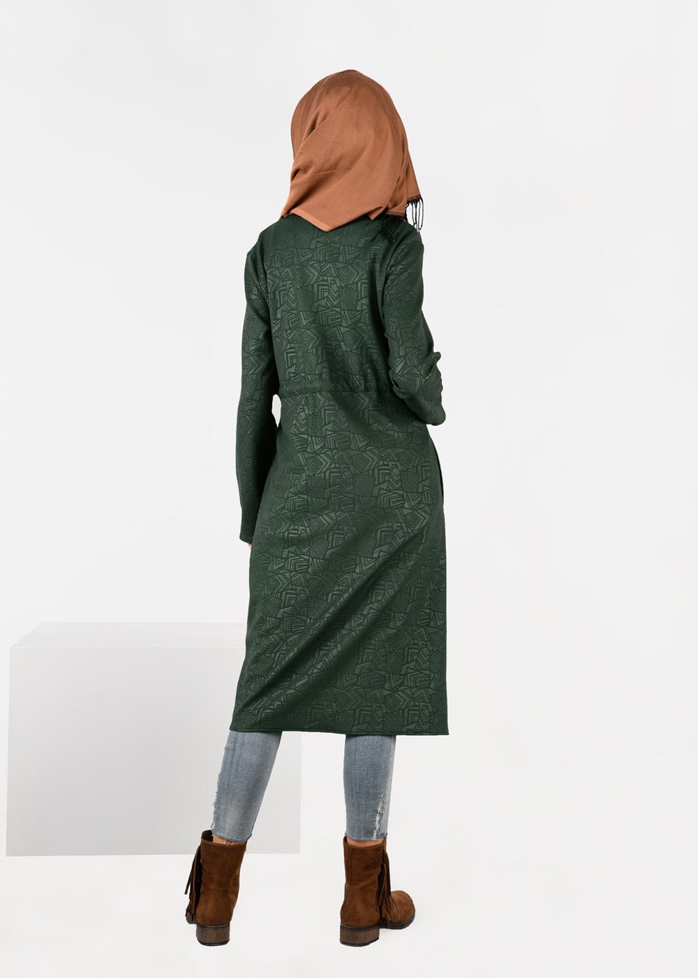 Tesettür giyim YEŞİL BELDEN BÜZGÜLÜ HIRKA 4053