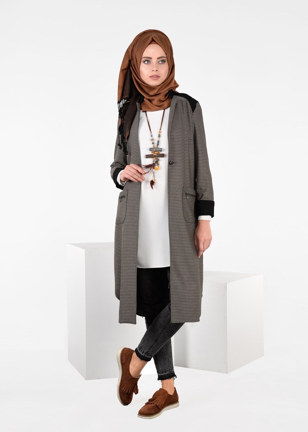Tesettür giyim KAHVE DESENLİ DÜĞMELİ CEKET 4057 