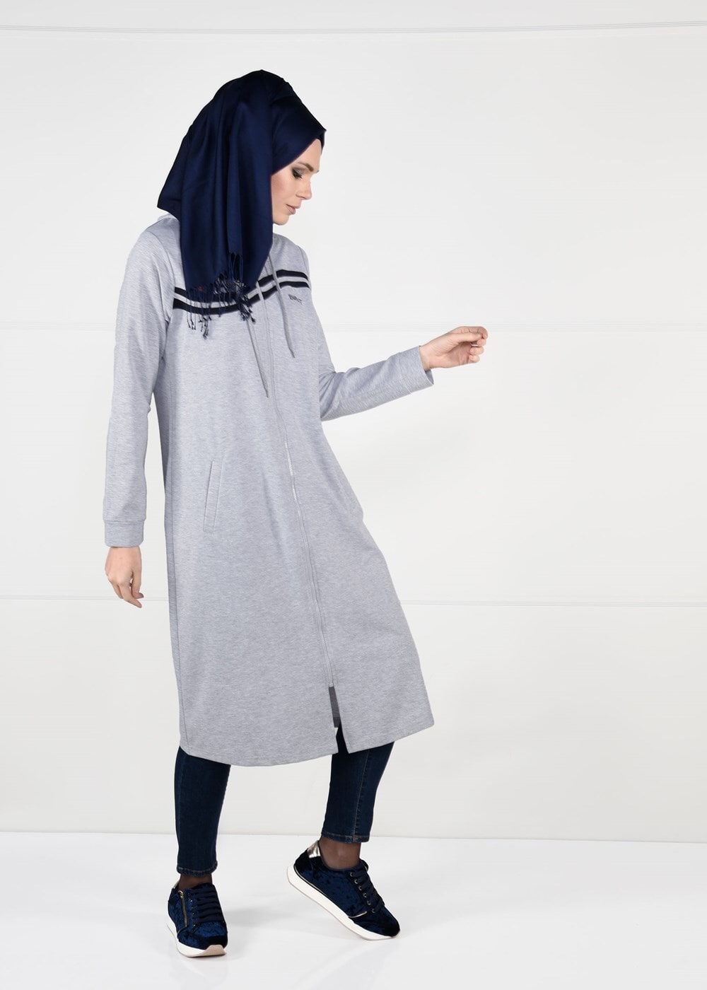 Tesettür giyim GRİ ÖNDEN FERMUARLI SPOR CEKET 4151 
