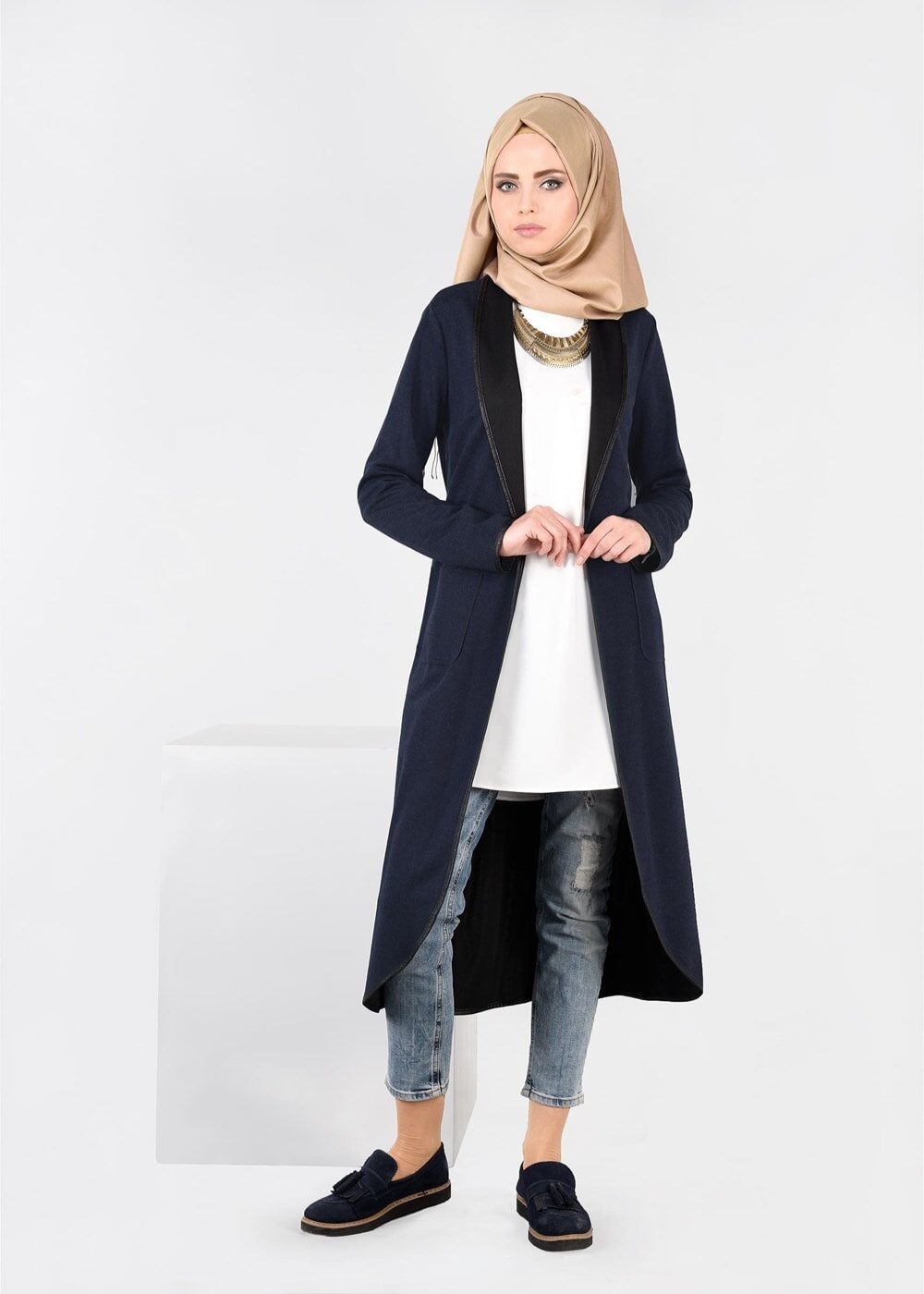 Tesettür giyim LACİVERT OVAL KESİM CEPLİ CEKET 4754 