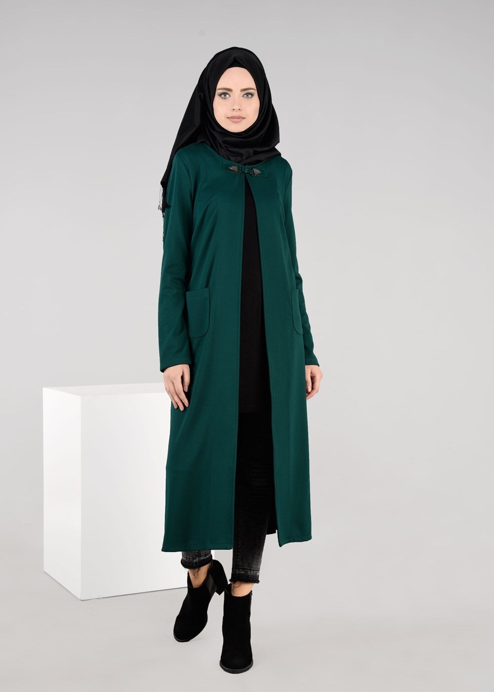 Tesettür giyim YEŞİL YAKASI DETAYLI CEKET 4756 