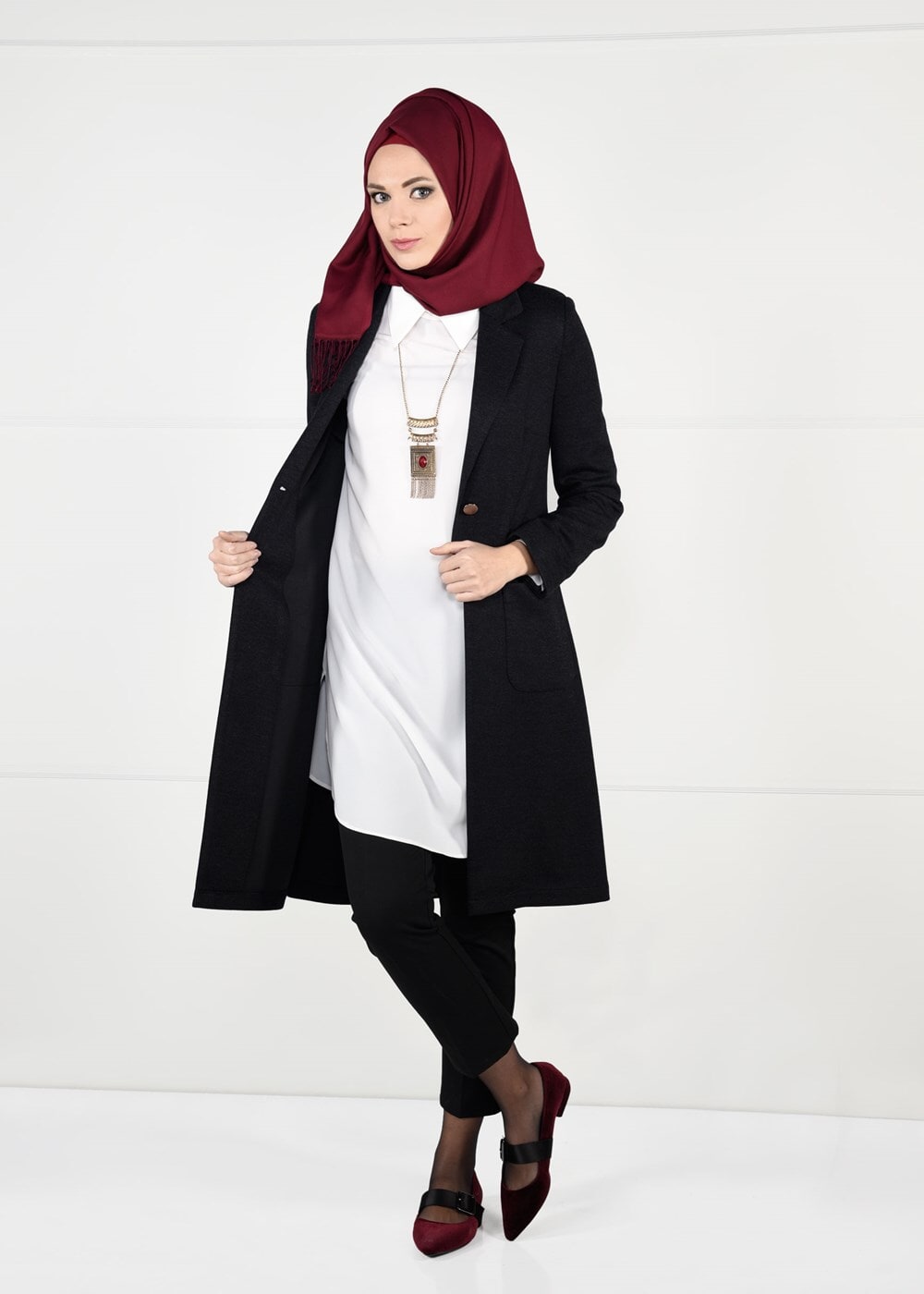 Tesettür giyim SİYAH ARMA DETAYLI DÜĞMELİ CEKET 4899 