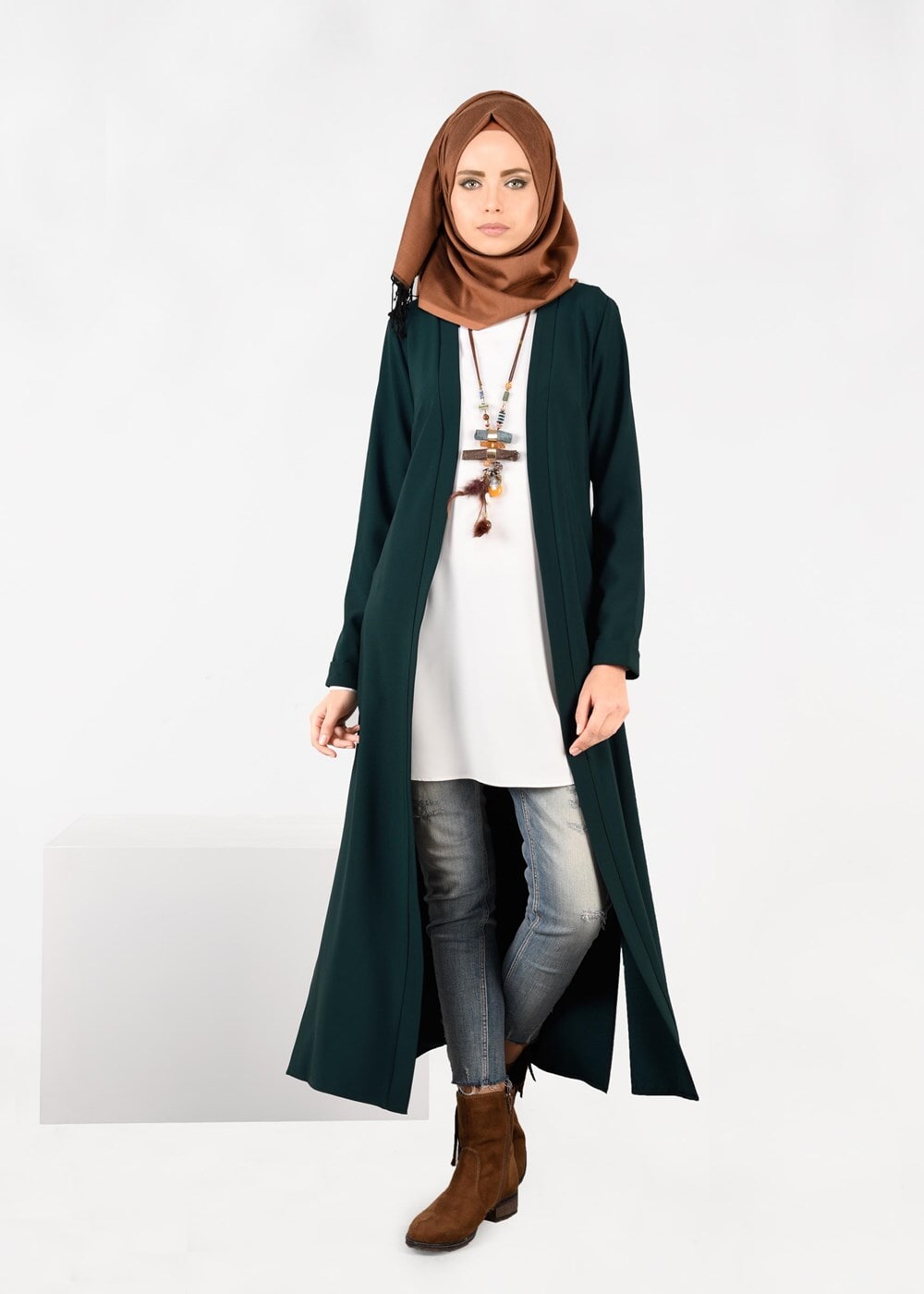 Tesettür giyim YEŞİL YANLARI YIRTMAÇLI CEKET 4934 