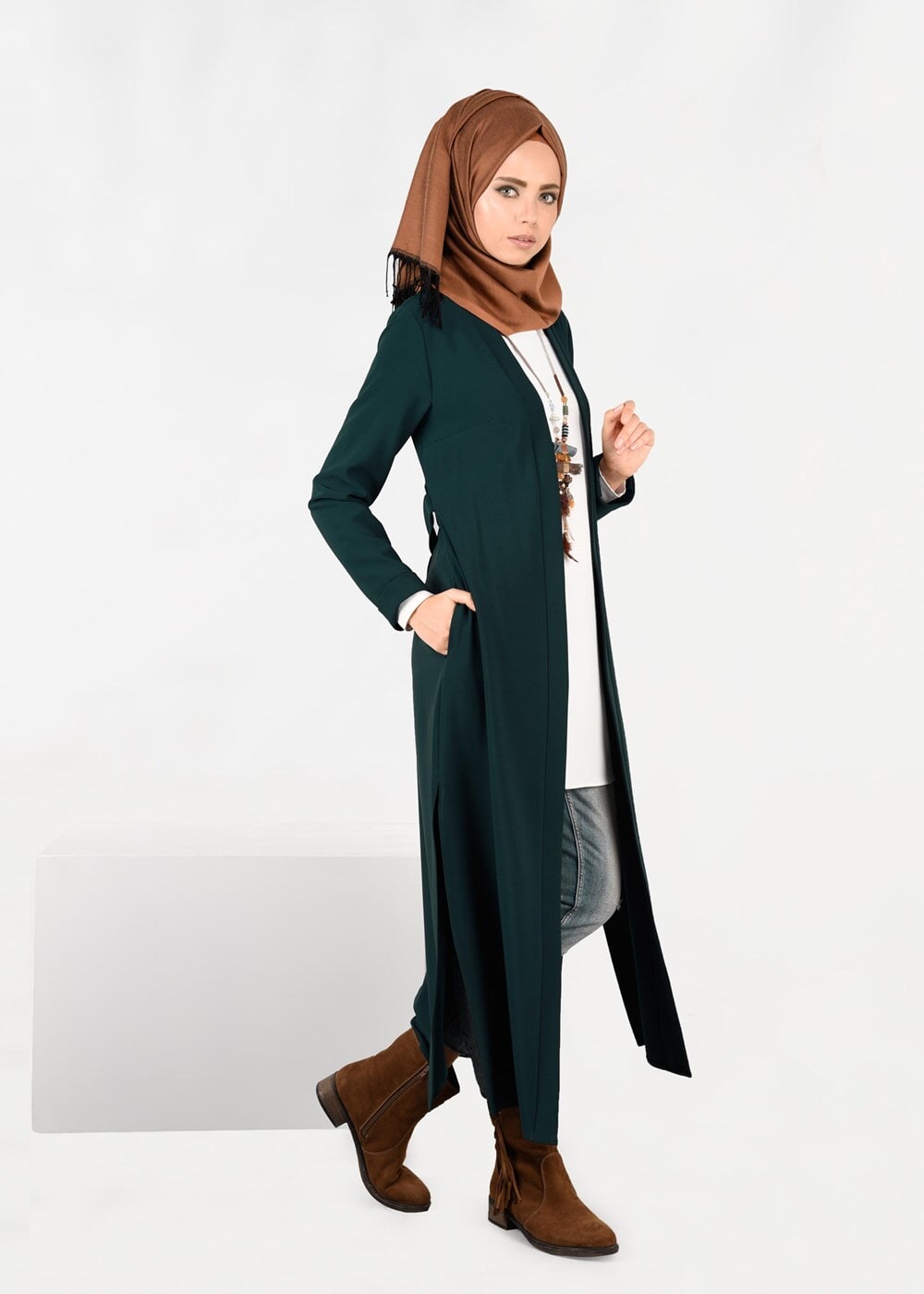 Tesettür giyim YEŞİL YANLARI YIRTMAÇLI CEKET 4934 