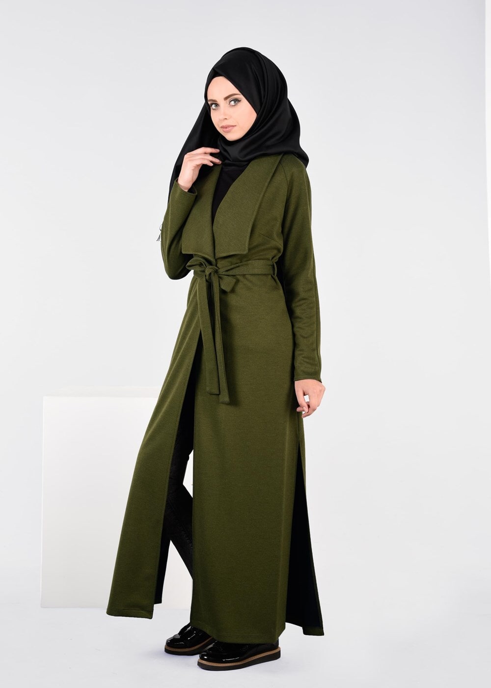 Tesettür giyim HAKİ KUŞAKLI HIRKA 4944