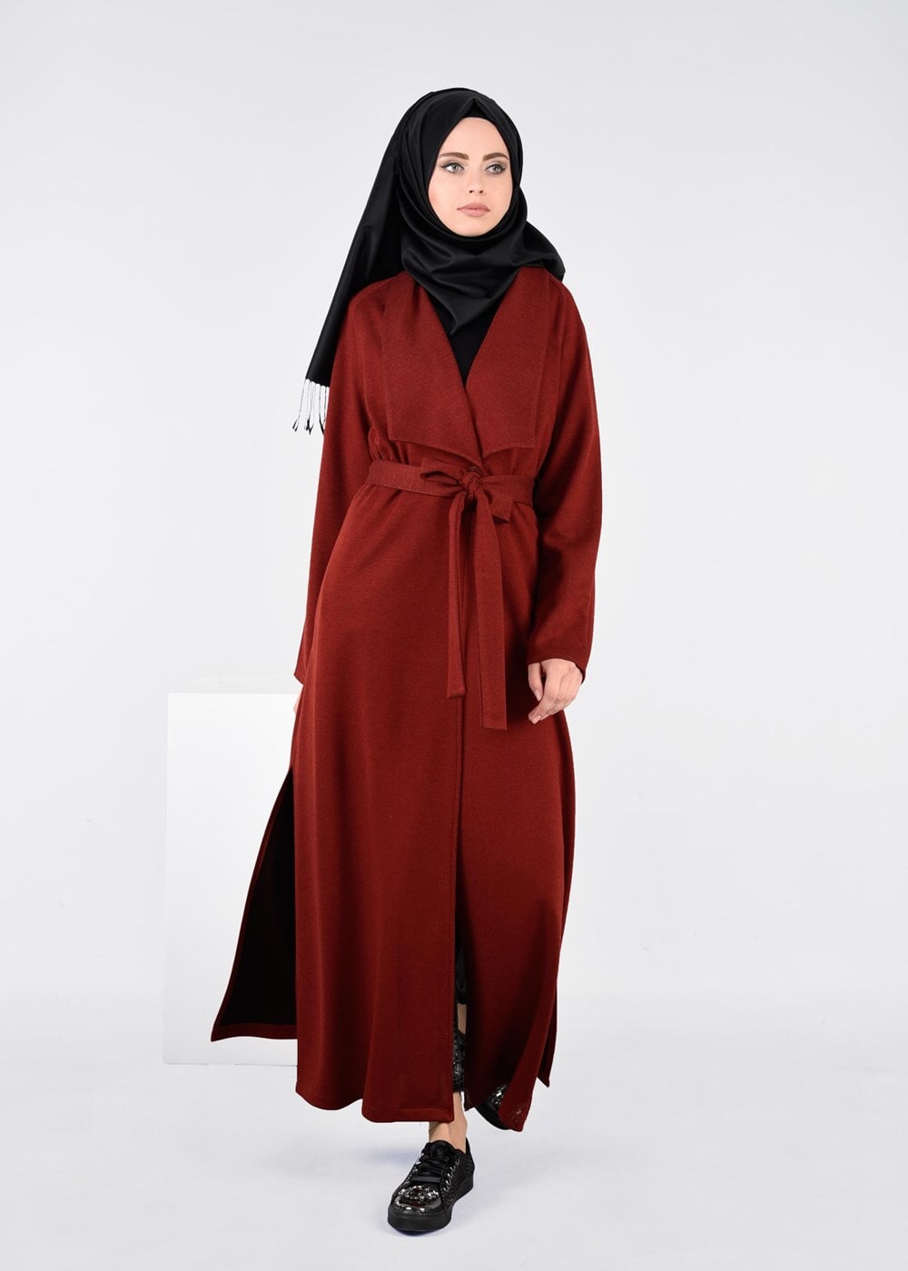 Tesettür giyim KAHVE KUŞAKLI HIRKA 4944