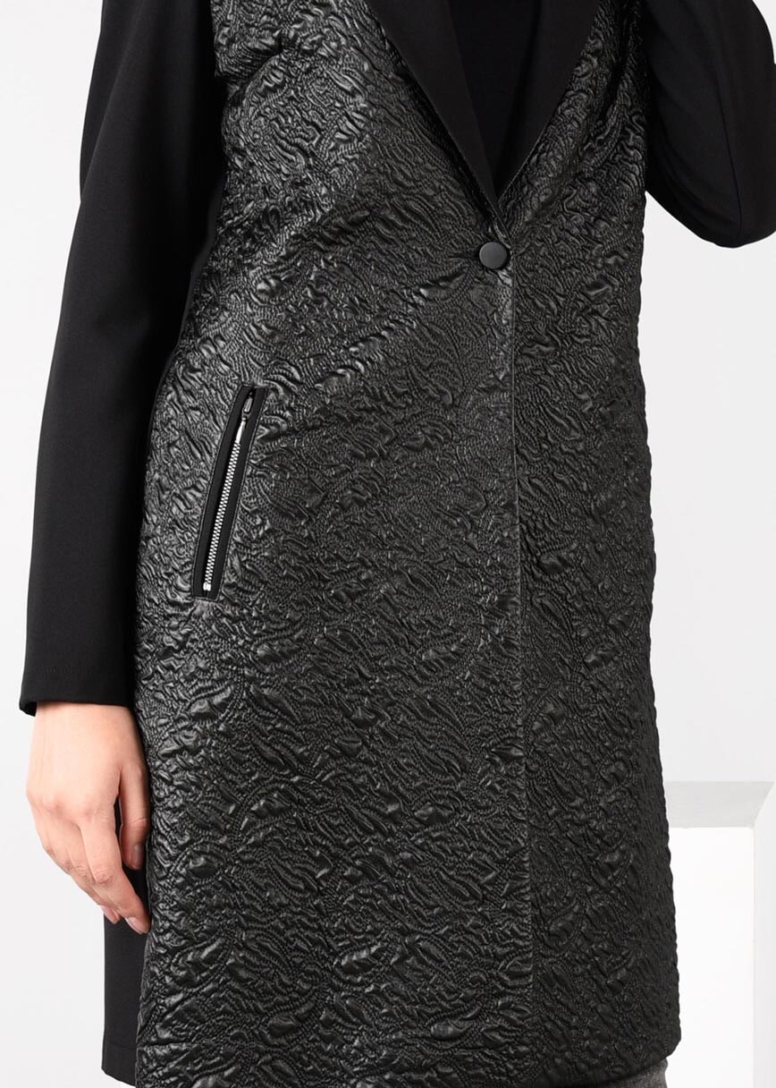 Tesettür giyim SİYAH CEPLERİ FERMUARLI DÜĞMELİ CEKET 4945 