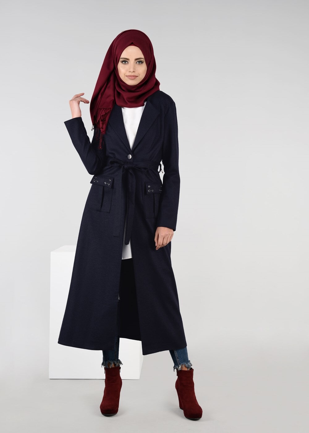 Tesettür giyim LACİVERT BELİ KUŞAKLI KEÇE CEKET 4954 