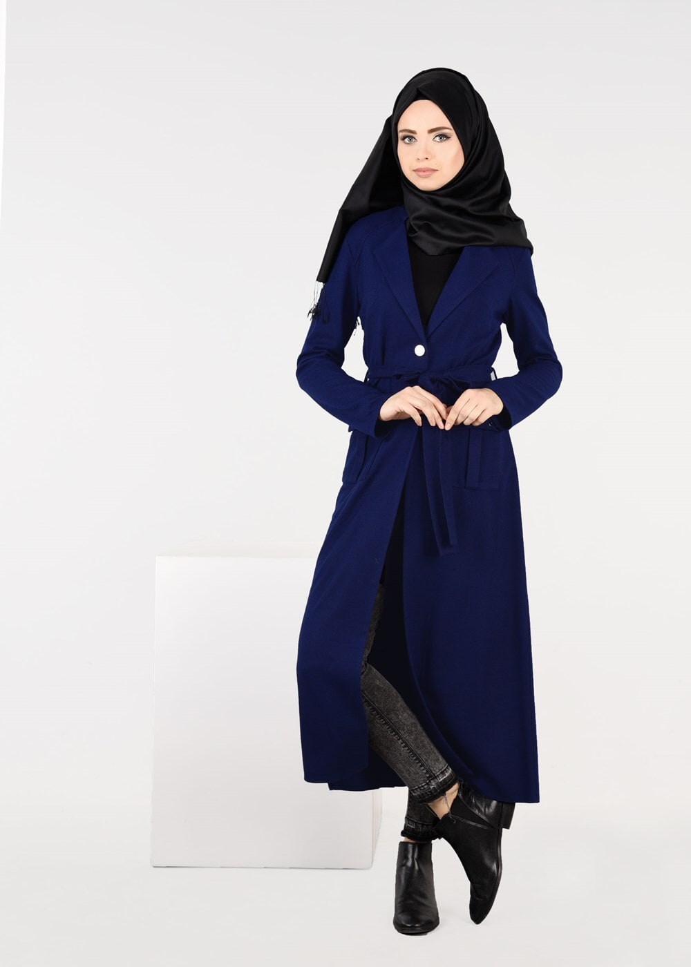 Tesettür giyim LACİVERT BELİ KUŞAKLI KEÇE CEKET 4954 