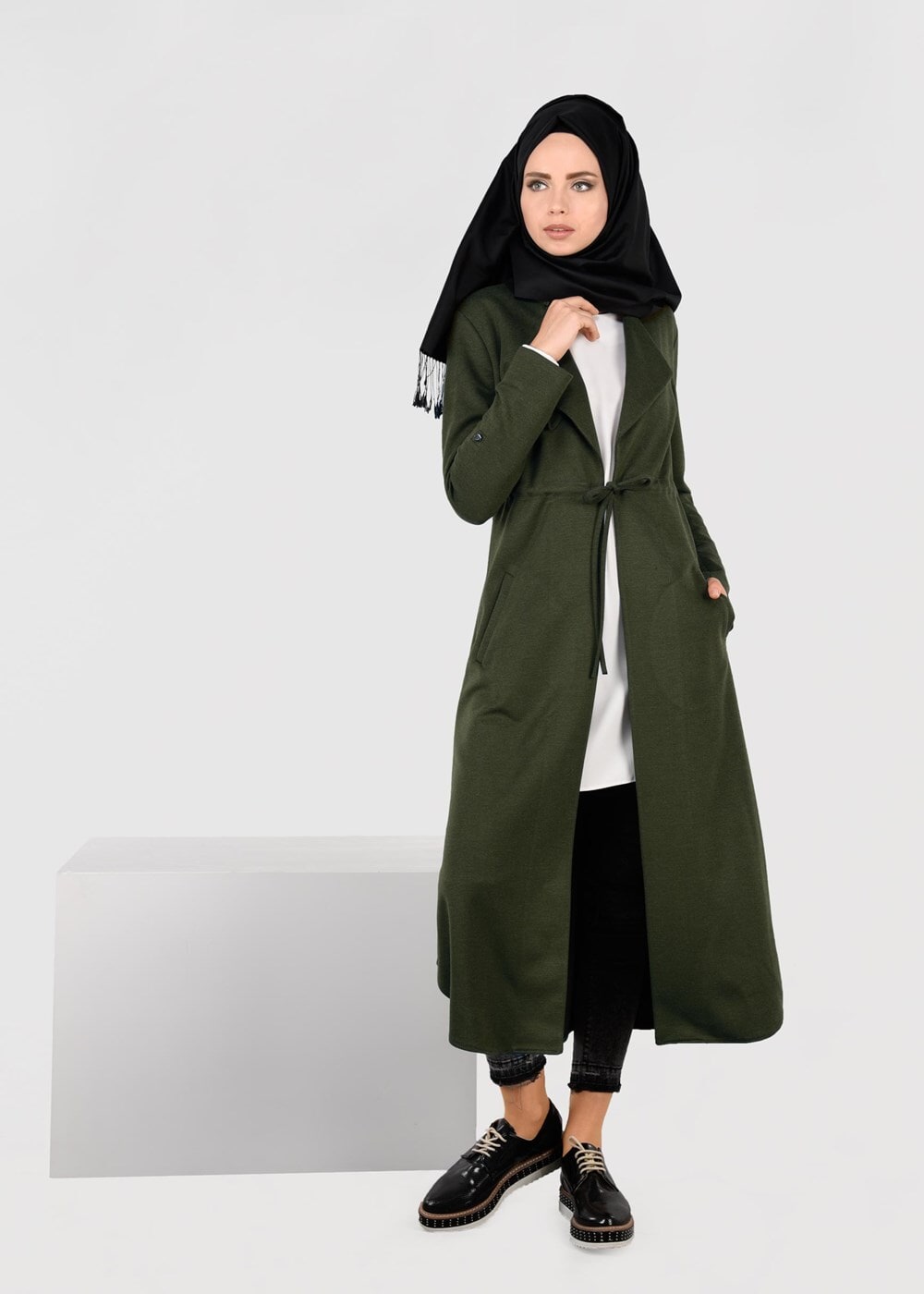 Tesettür giyim HAKİ BELİ BAĞCIKLI CEPLİ HIRKA 4976