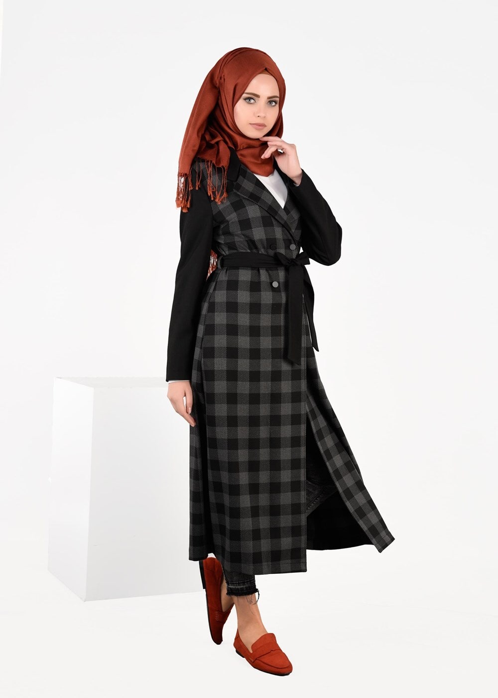 Tesettür giyim GRİ EKOSE KRUVAZE CEKET 4994