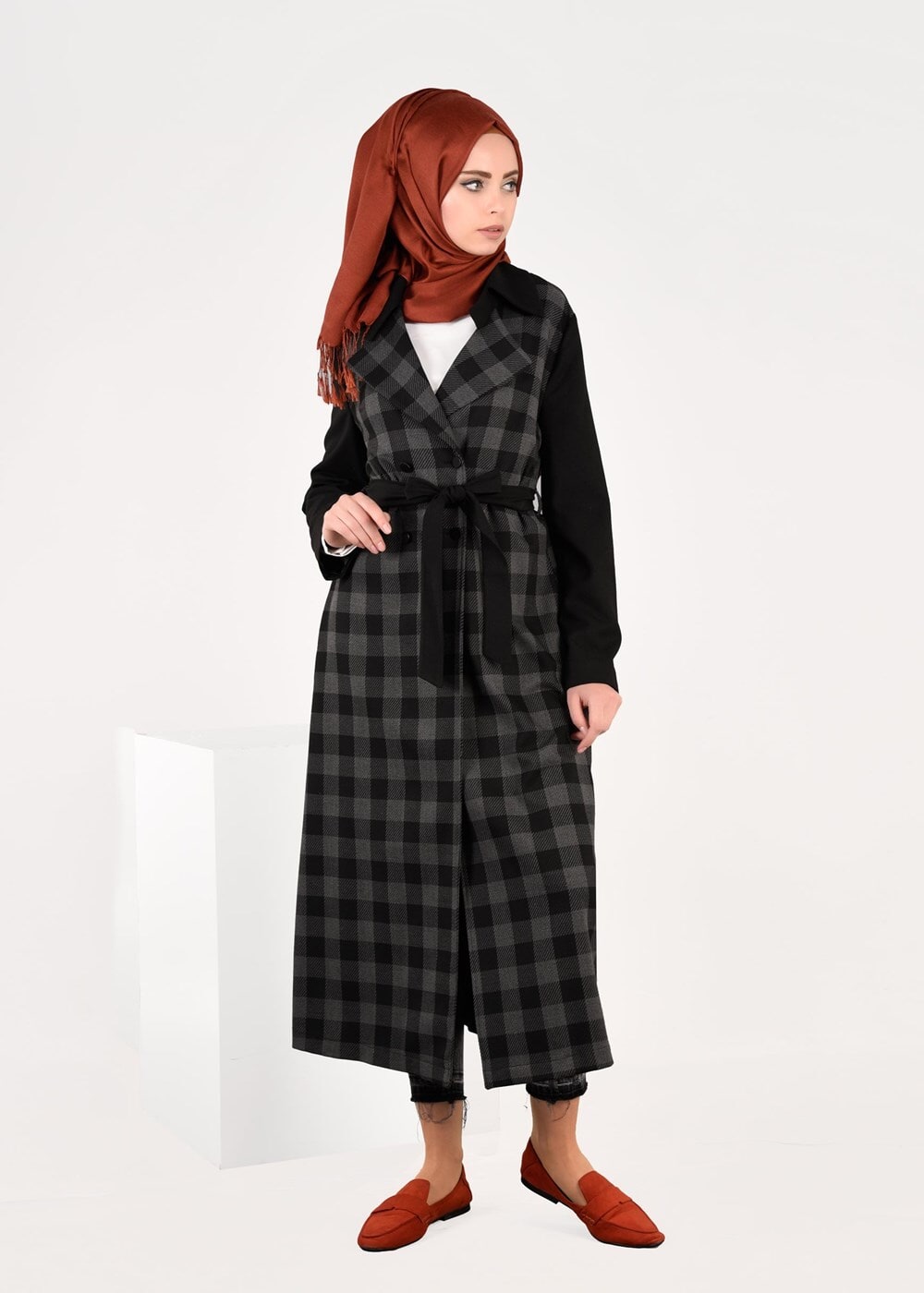 Tesettür giyim GRİ EKOSE KRUVAZE CEKET 4994