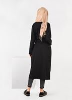 Tesettür giyim SİYAH KUŞAK DETAYLI DESENLİ HIRKA 4996 