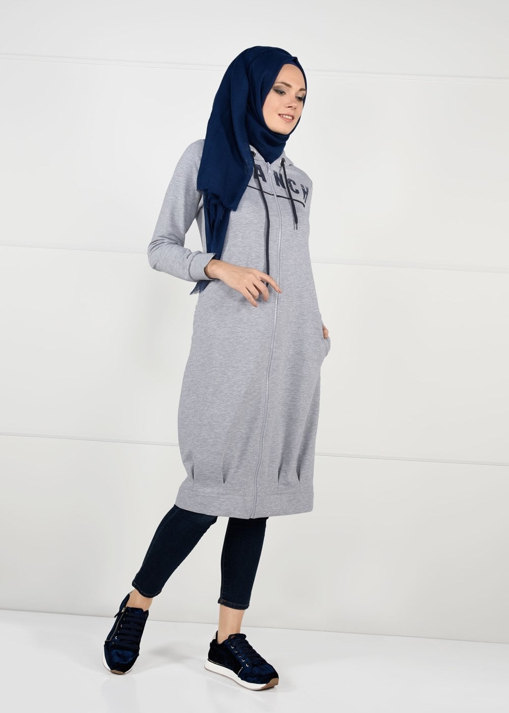 Tesettür giyim GRİ KAPÜŞONLU SPOR CEKET 7051 