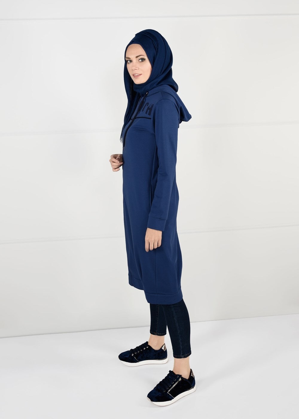 Tesettür giyim LACİVERT KAPÜŞONLU SPOR CEKET 7051 