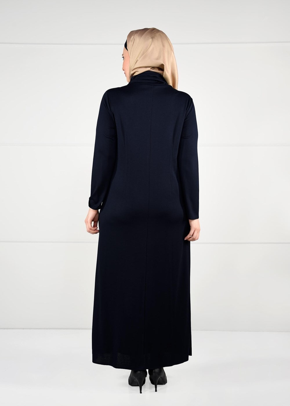 Tesettür giyim LACİVERT TAŞ BASKI DETAYLI ELBİSE 2645