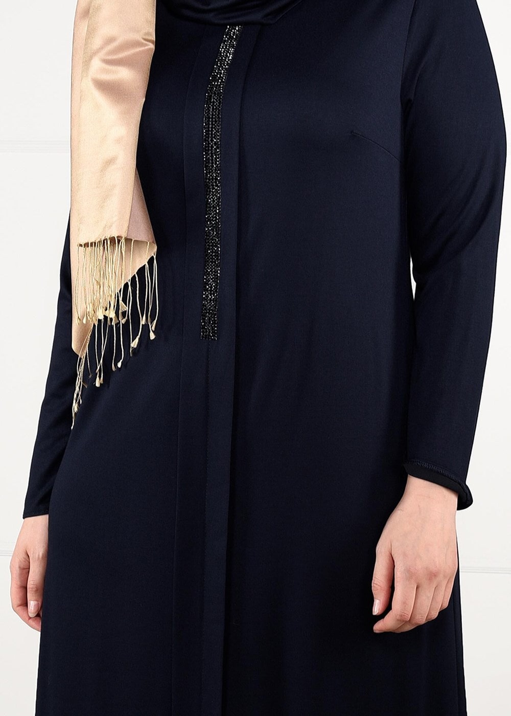 Tesettür giyim LACİVERT TAŞ BASKI DETAYLI ELBİSE 2645