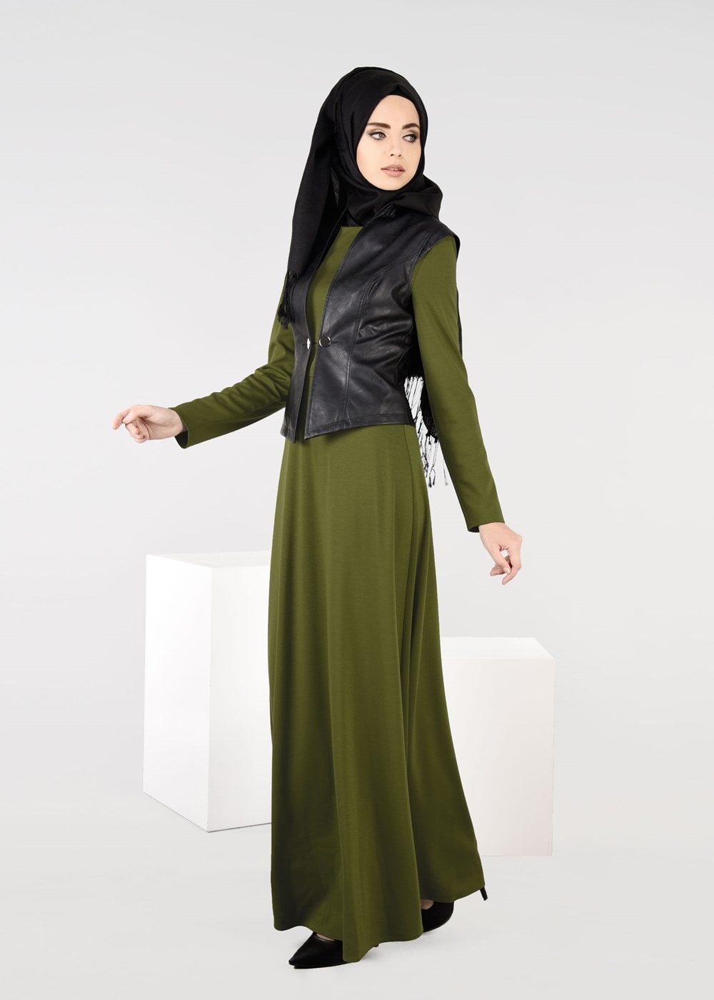 Tesettür giyim YEŞİL SUNİ DERİ YELEKLİ 2Lİ ELBİSE TAKIM 4895