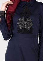 Tesettür giyim LACİVERT GÜPÜR İŞLEMELİ ELBİSE 4907 