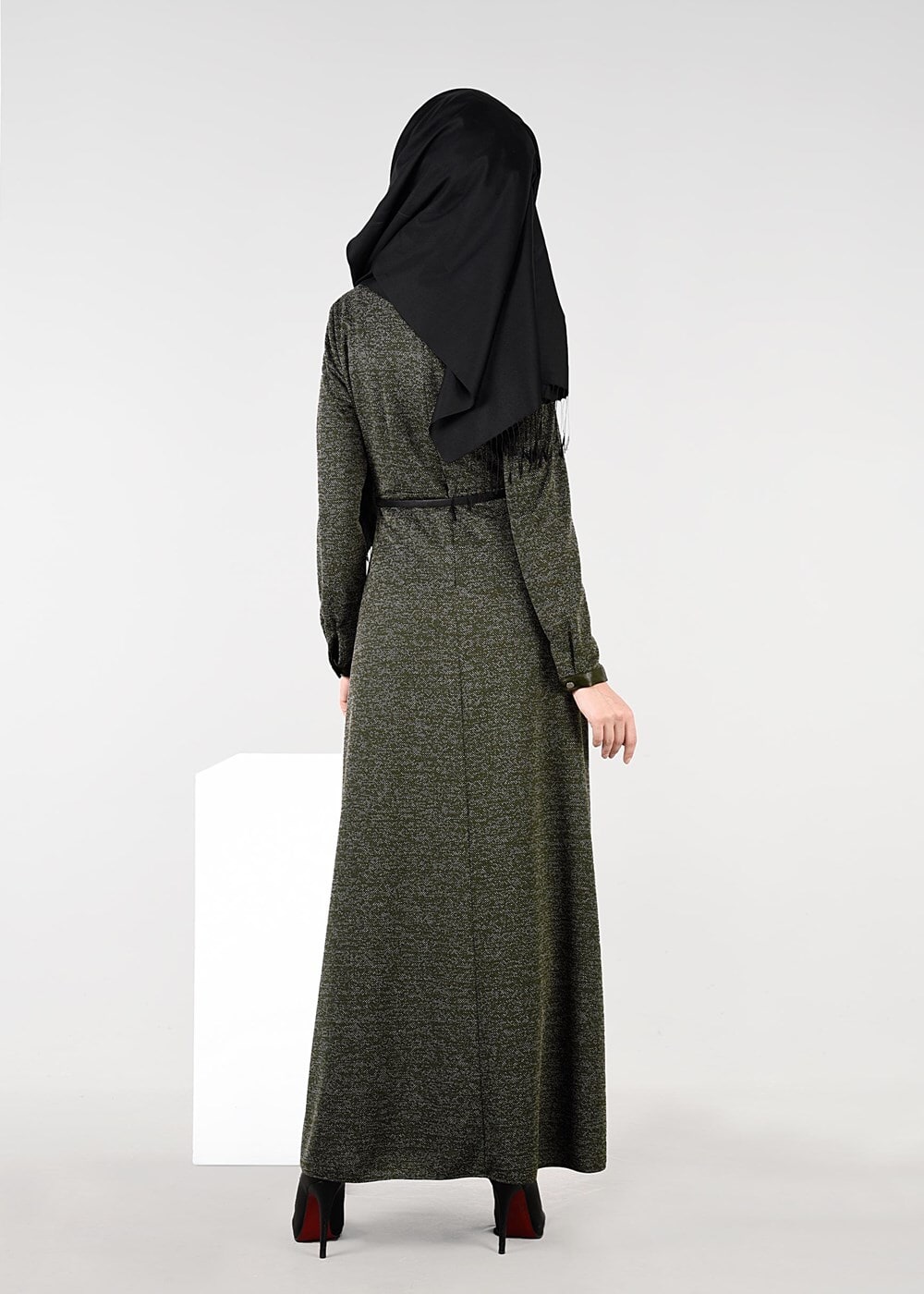 Tesettür giyim HAKİ YAKASI KUŞ GÖZÜ DETAYLI KEMERLİ ELBİSE 4946