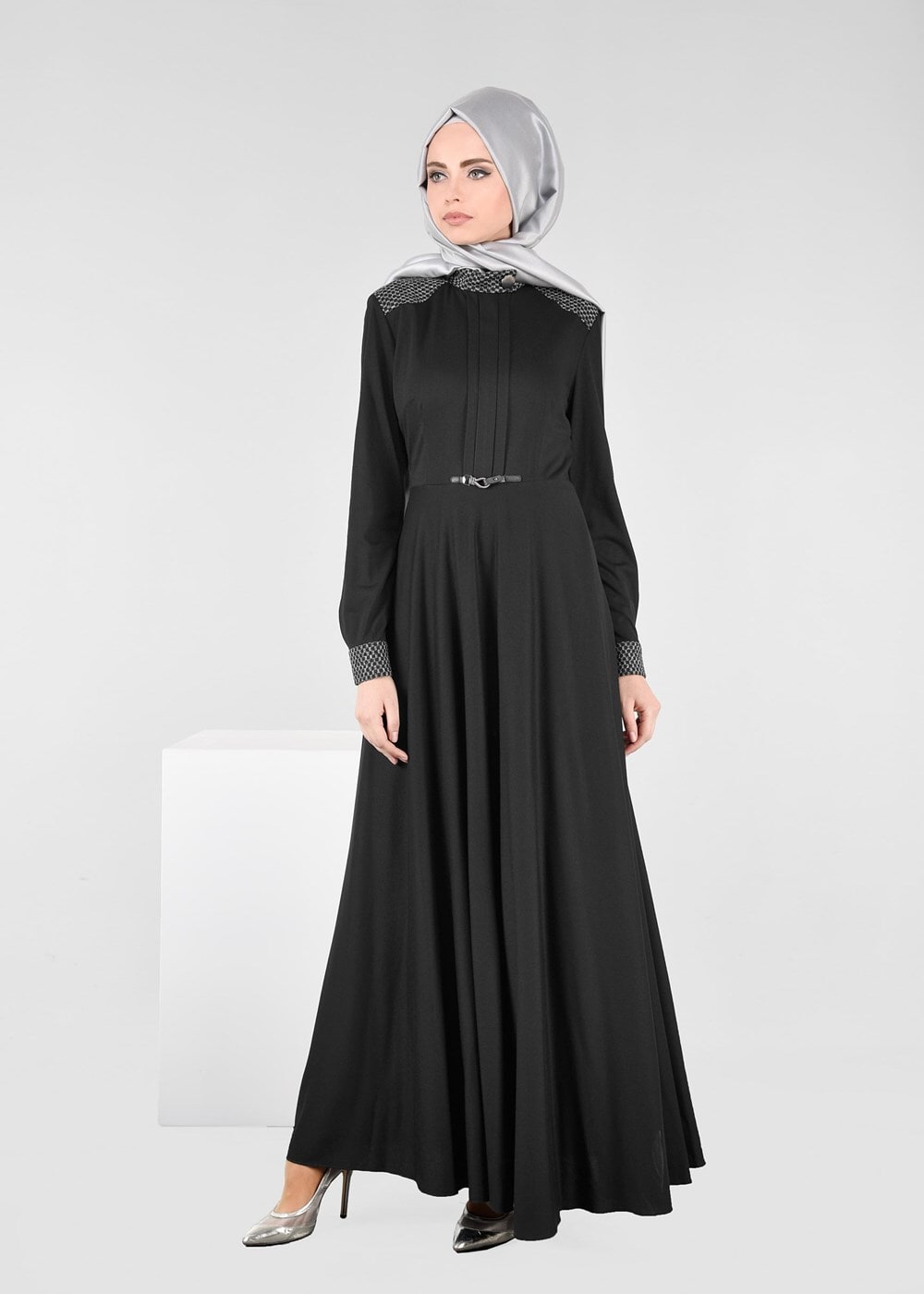 Tesettür giyim SİYAH KLOŞ ELBİSE 4961