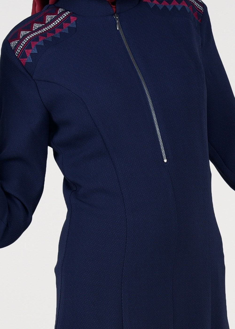 Tesettür giyim LACİVERT FERMUAR DETAYLI NAKIŞLI ELBİSE 4966 